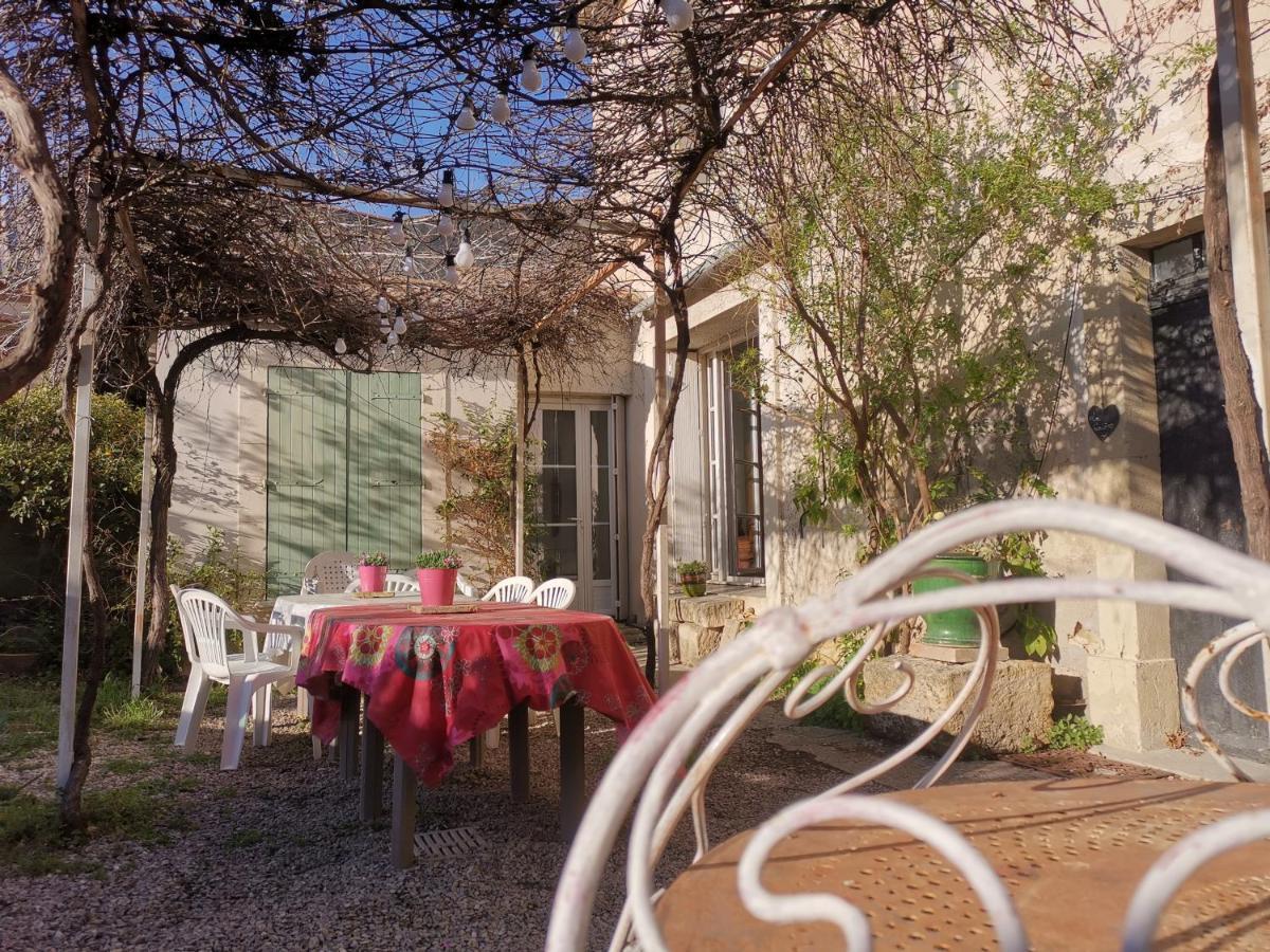 La Taniere 16 Couchages Villa Vergeze Exterior photo